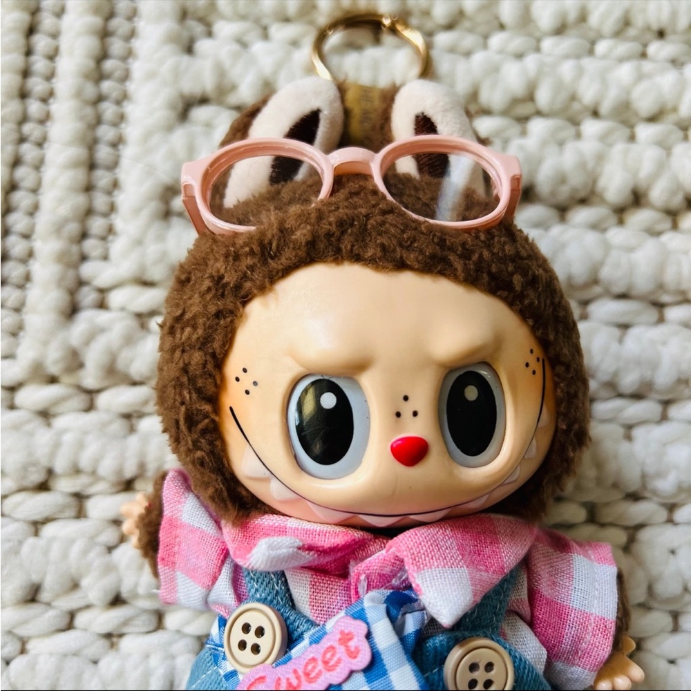 Adorable Labubu Doll with Pink Shoes - Picture 2 of 4